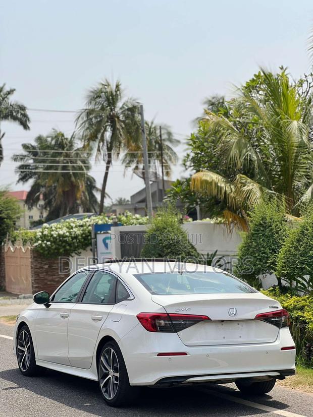 Honda Civic Touring 2022 White