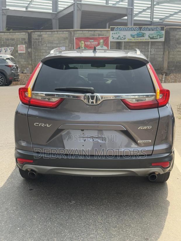 Honda CR-V Touring 4dr SUV AWD (1.5L 4cyl CVT) 2017 Gray