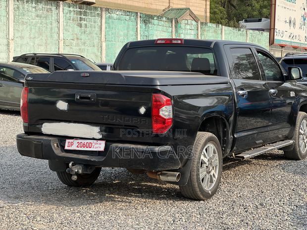 Toyota Tundra 1794 5.7L V8 4x2 CrewMax 5.6 ft. box 145.7 in. WB 2017