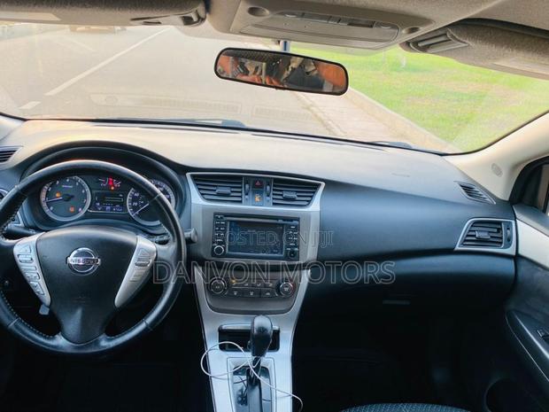 Nissan Sentra SR 4dr Sedan (1.8L 4cyl CVT) 2014 Blue