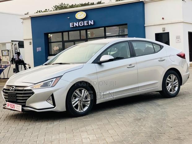 Hyundai Elantra SEL 2019 Silver