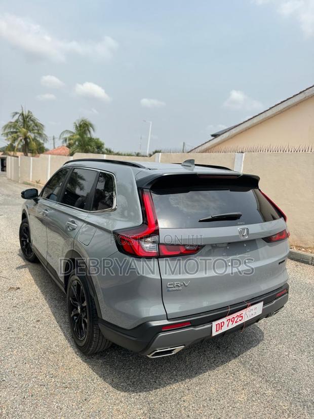 Honda CR-V 2024 Gray