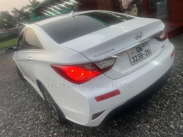 Hyundai Sonata Limited 4dr Sedan (2.0L 4cyl Turbo 6A) 2014 White