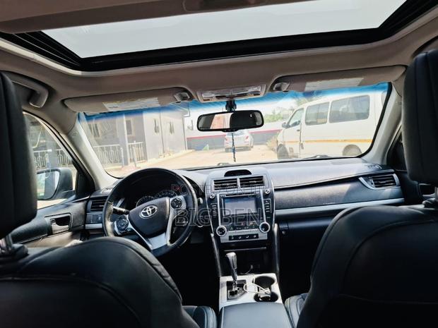 Toyota Camry SE Sport 4dr Sedan (2.5L 4cyl 6A) 2014 White