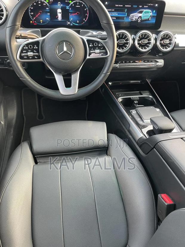 Mercedes-Benz GLB-Class 2022 Gray