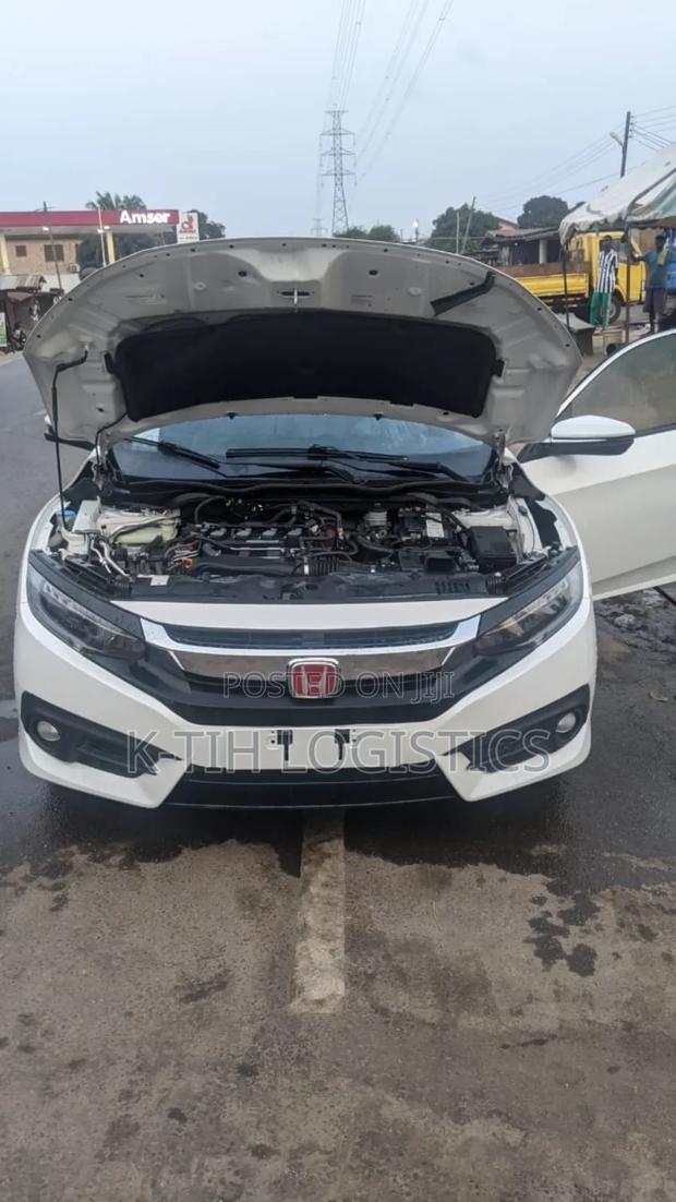 Honda Civic Touring Sedan 2019 White