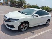 Honda Civic Touring Sedan 2019 White for sale