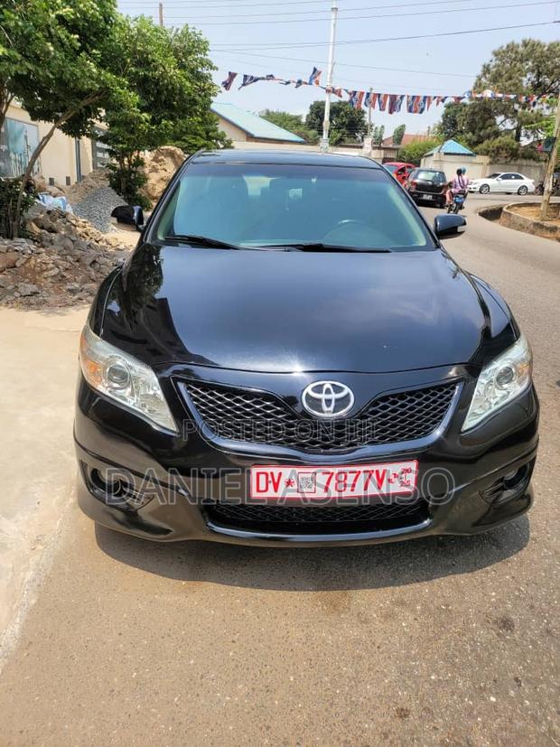 Toyota Camry 2011 Black