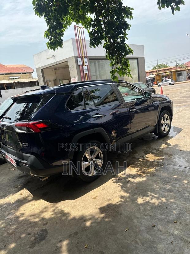 Toyota RAV4 Limited FWD 2020 Blue