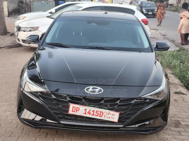 Hyundai Elantra Limited 2021 Black