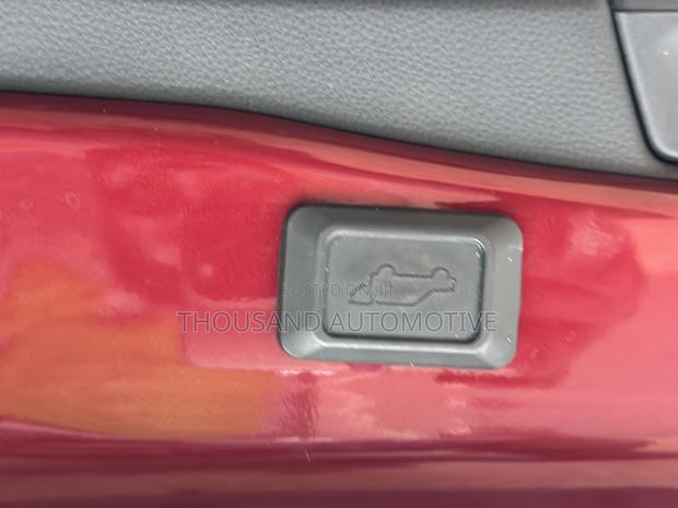Toyota RAV4 2021 Red