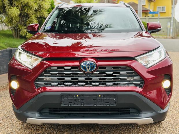 Toyota RAV4 2021 Red