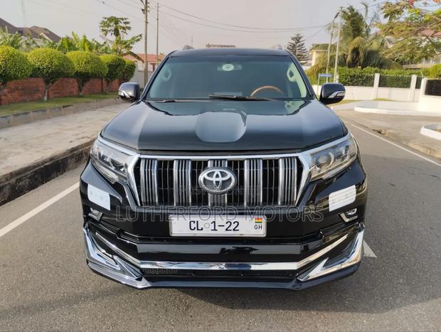 Toyota Land Cruiser Prado 2013 Gray