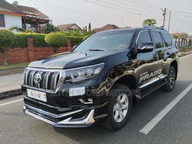 Toyota Land Cruiser Prado 2013 Gray