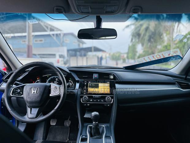Honda Civic LX 2dr Coupe (2.0L 4cyl) 2017 Blue