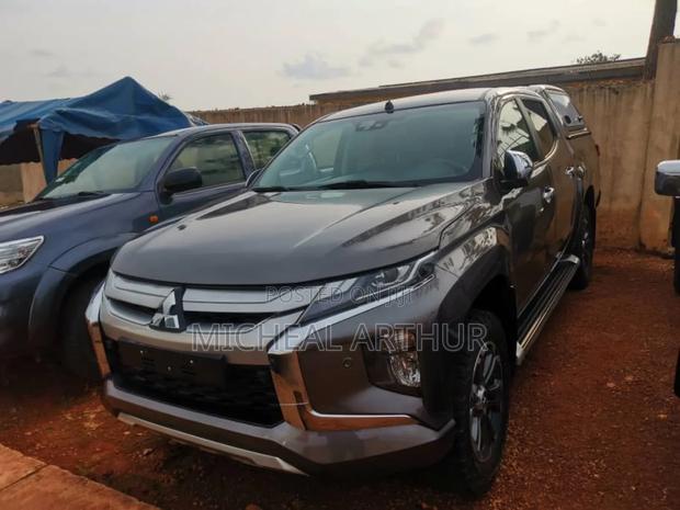 Mitsubishi L200 2020