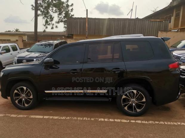 Toyota Land Cruiser 2014 Black