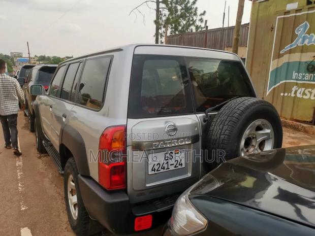 Nissan Patrol 2010 Gray