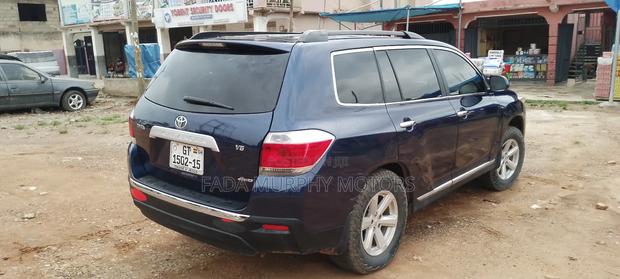 Toyota Highlander 2012 Blue