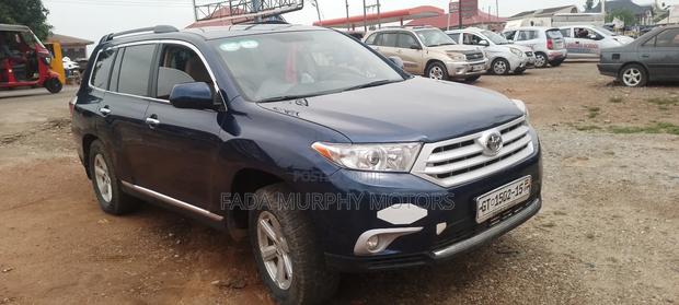 Toyota Highlander 2012 Blue
