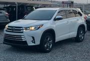 Toyota Highlander LE 2019 White for sale