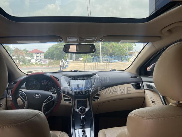 Hyundai Elantra 2013 White