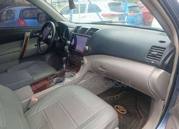 Toyota Highlander 2013 Blue