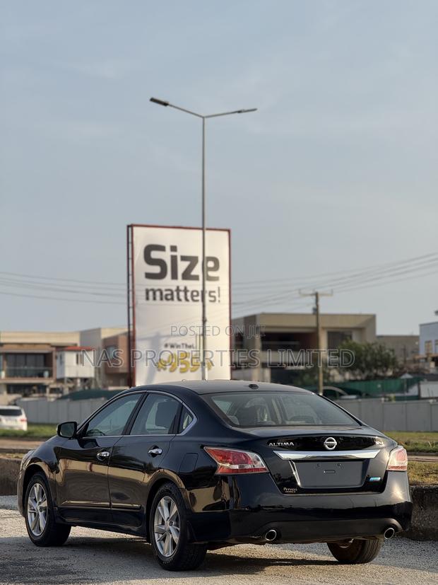 Nissan Altima 2.5 SV 4dr Sedan (2.5L 4cyl CVT) 2014 Black