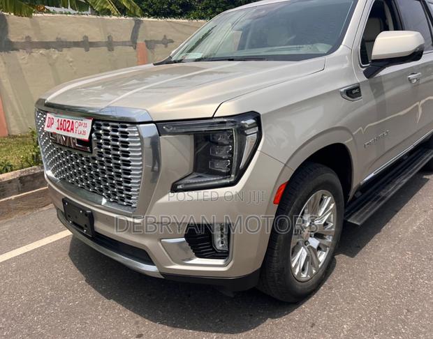 GMC Yukon 2023 Gold