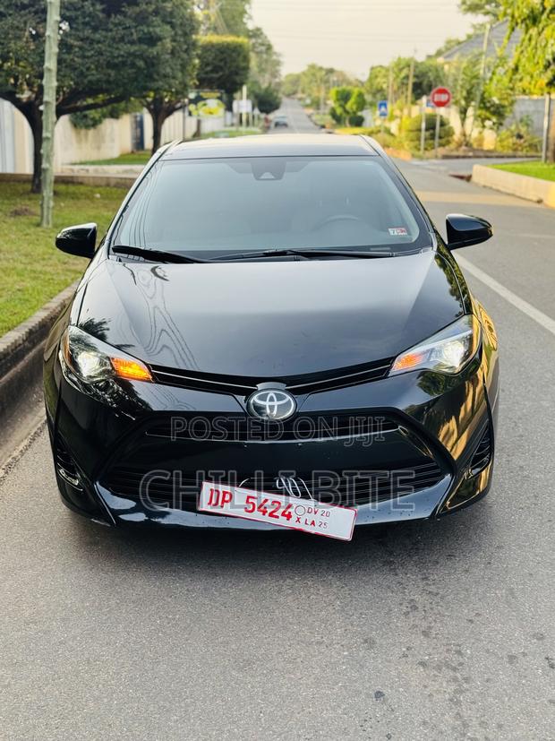 Toyota Corolla LE Eco (1.8L 4cyl 2A) 2018 Black