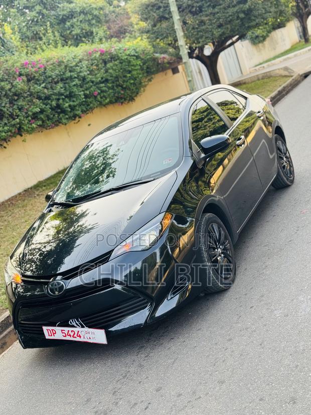 Toyota Corolla LE Eco (1.8L 4cyl 2A) 2018 Black
