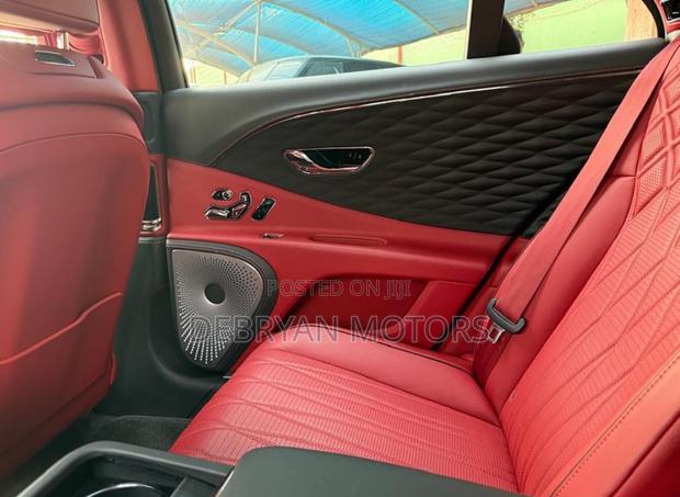 Bentley Continental 2022 White