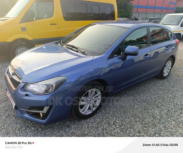 Subaru Impreza 2.0i Sport Premium PZEV 4dr Hatchback AWD (2.0L 4cyl 5M)