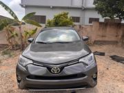 Toyota RAV4 XLE 4dr SUV (2.5L 4cyl 6A) 2018 Gray for sale