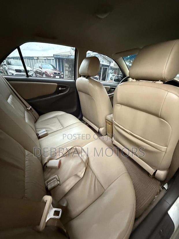 Toyota Vios 2010 Silver