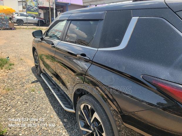 Mitsubishi Outlander 2.0 PHEV AWD 2021 Black