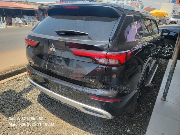 Mitsubishi Outlander 2.0 PHEV AWD 2021 Black