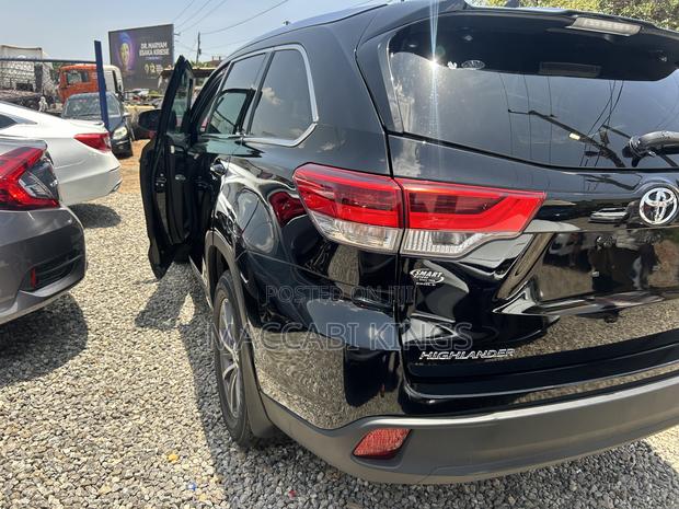 Toyota Highlander XLE 2019 Black