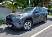 Toyota RAV4 XLE AWD 2020 Gray for sale