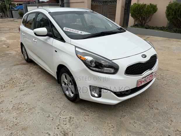 Kia Rondo 2015 White