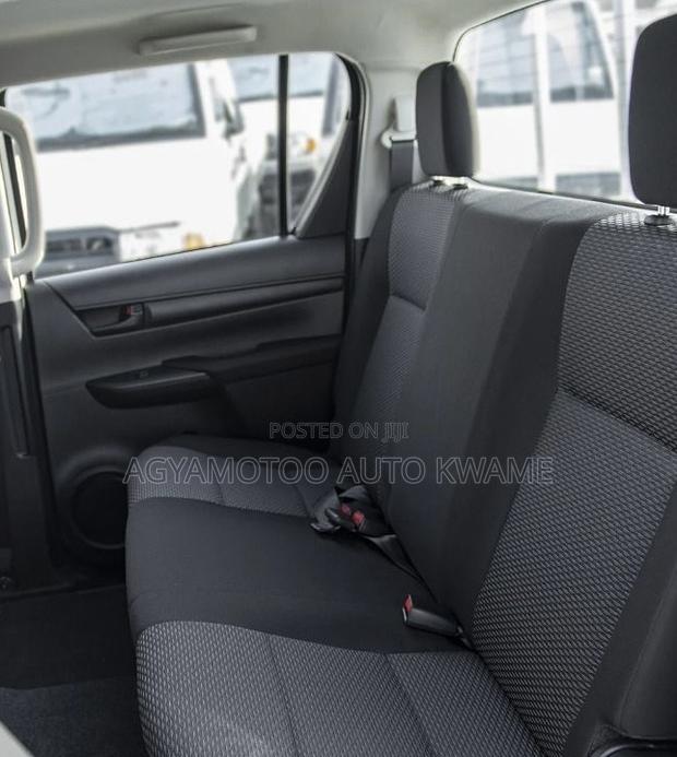 Toyota Hilux 2023 Black