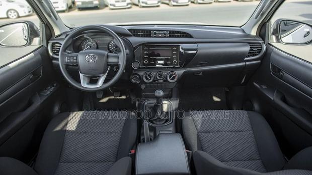 Toyota Hilux 2023 Black