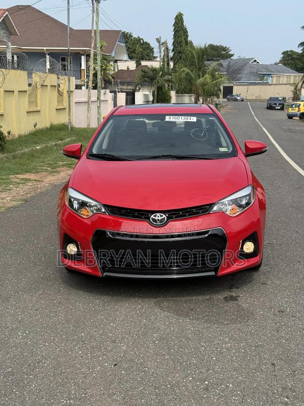 Toyota Corolla S w/Special Edition Pkg (1.8L 4cyl CVT) 2016 Red