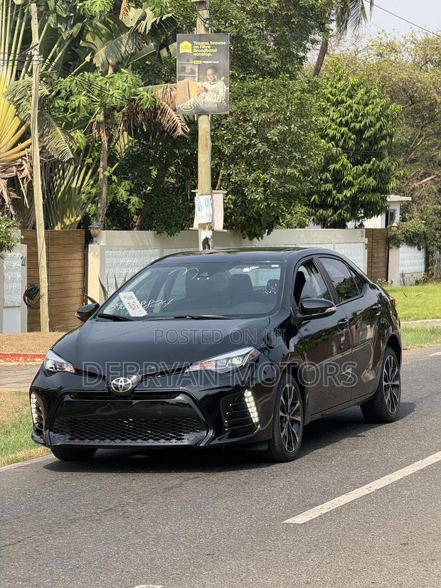 Toyota Corolla SE 4dr Sedan (1.8L 4cyl CVT) 2017 Black