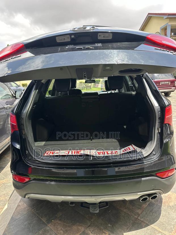 Hyundai Santa Fe 2015 Black