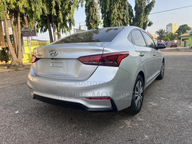 Hyundai Accent SEL 2021 Silver