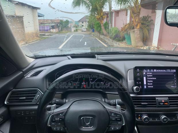 Honda Accord Touring 2.0T 2020 Black