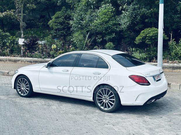 Mercedes-Benz C300 Base 4Matic Sedan AWD (2.0L 4cyl 7A) 2017 White
