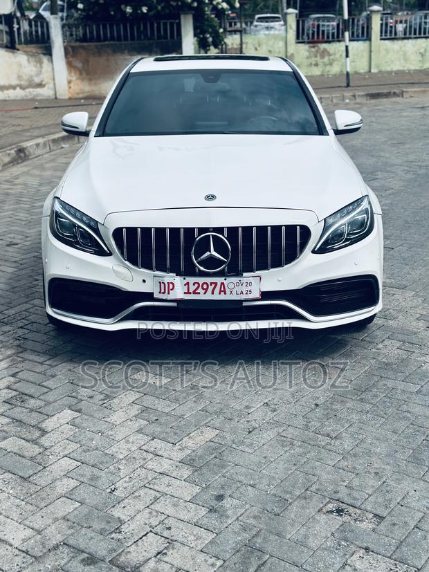 Mercedes-Benz C300 Base 4Matic Sedan AWD (2.0L 4cyl 7A) 2017 White