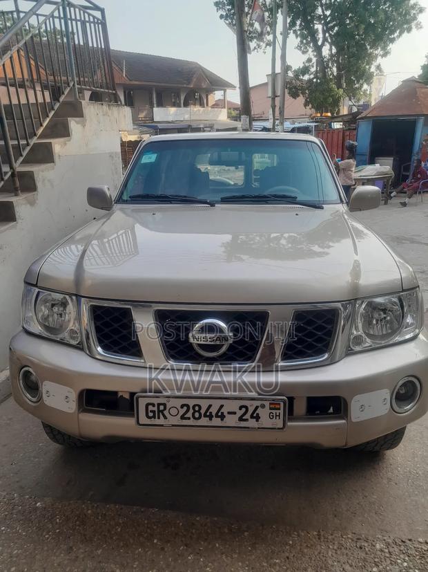 Nissan Patrol 2012